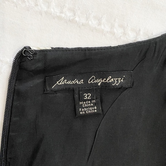 SANDRA ANGELOZZI 100% SILK BLACK WHITE ABSTRACT FLORAL FIT & FLARE PLEATED DRESS - Picture 5 of 8